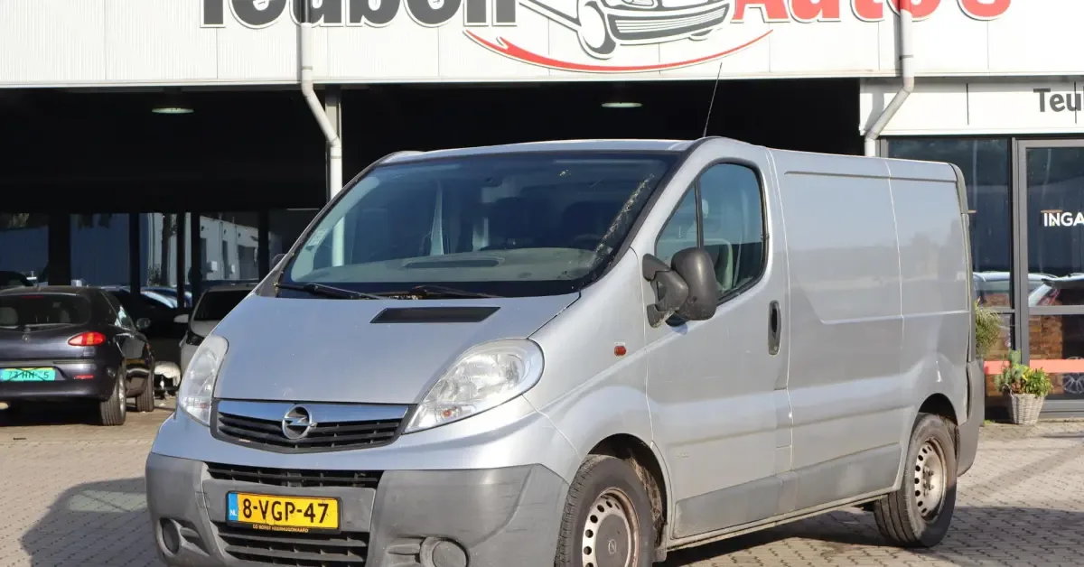 Opel Vivaro (2010) — foto 1