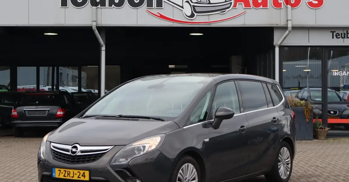 Opel Zafira (2015) — foto 1