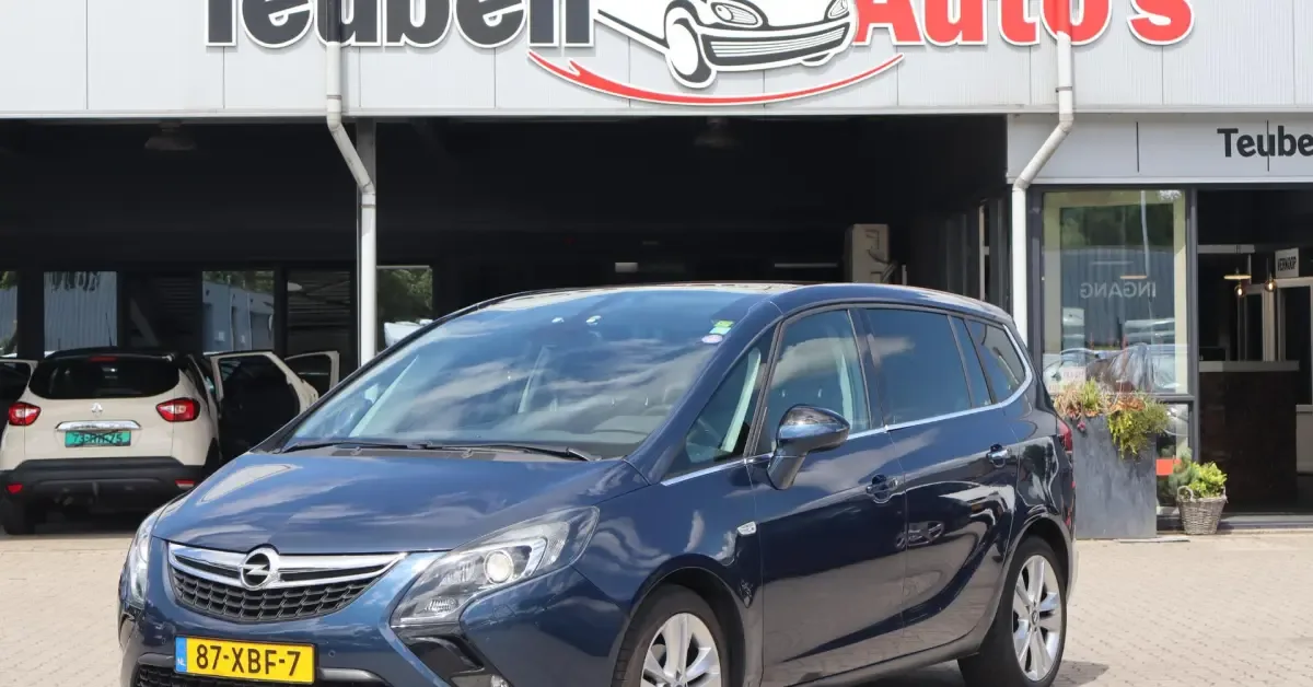 Opel Zafira (2012) — foto 1
