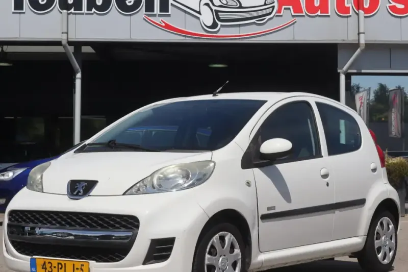 Peugeot 107 (2011)