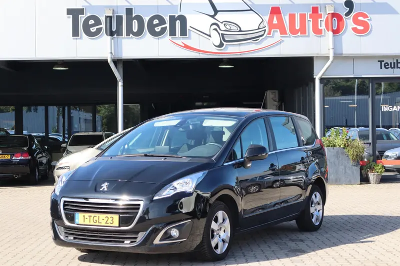 Peugeot 5008 (2014)