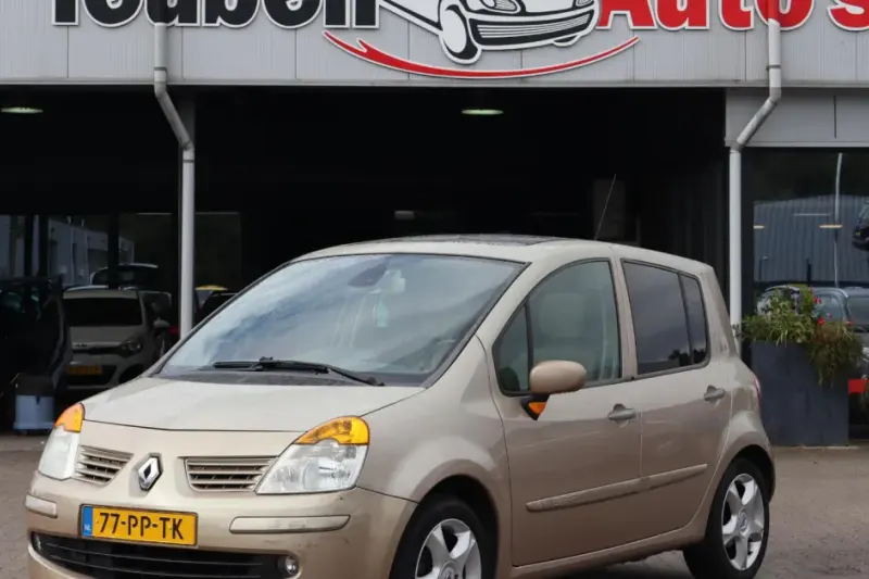 Renault Modus (2004)