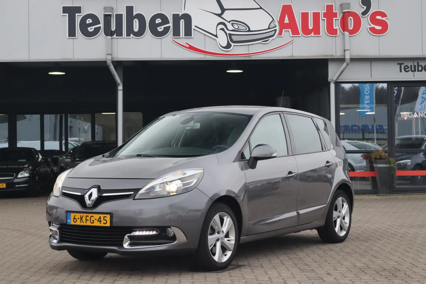 Renault Scénic (2012) — foto 1