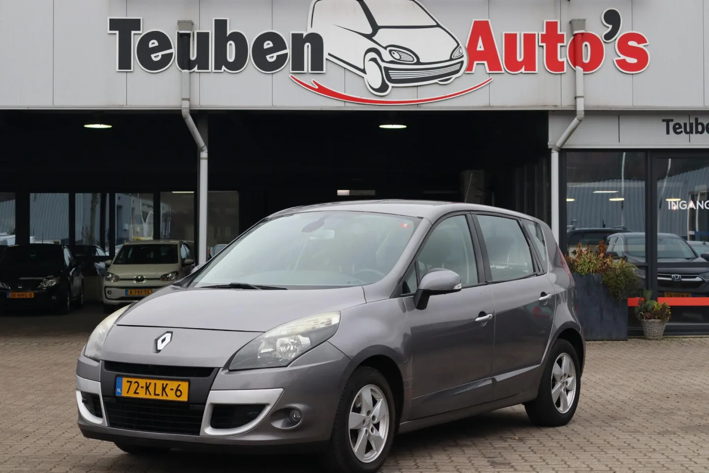 Renault Scénic (2010) — foto 1