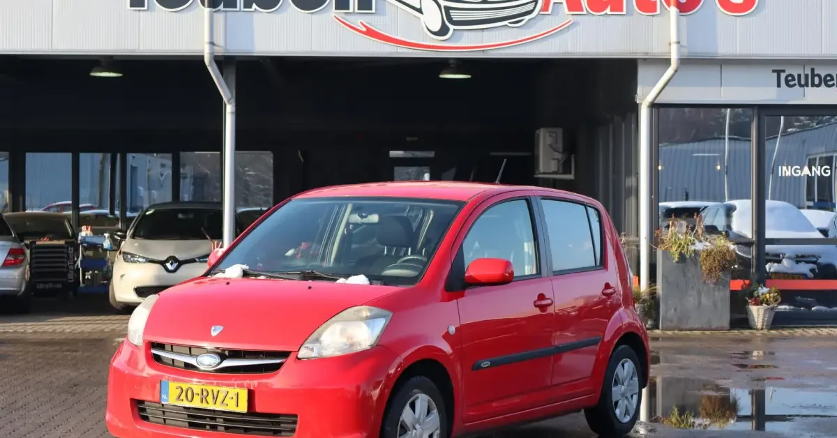Subaru Justy (2011) — foto 1