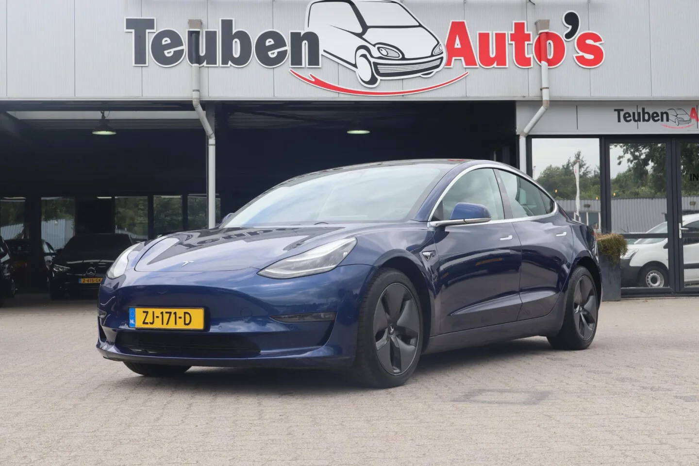 Tesla Model 3 (2019) — foto 1
