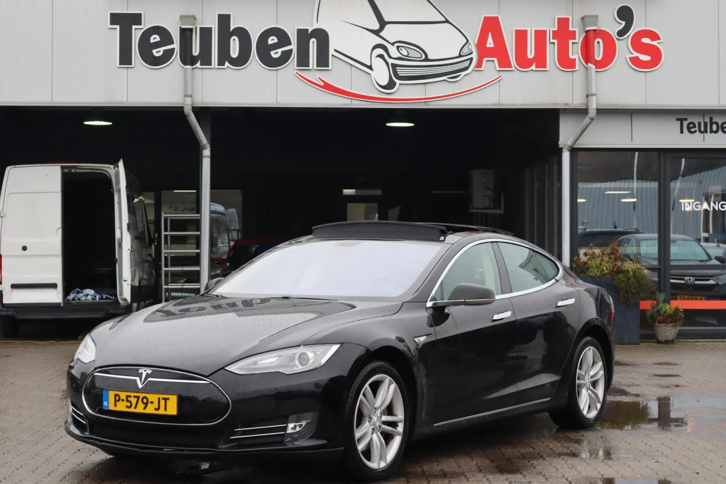 Tesla Model S (2014) — foto 1