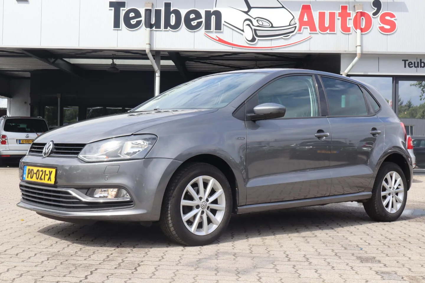 Volkswagen Polo (2015) — foto 1