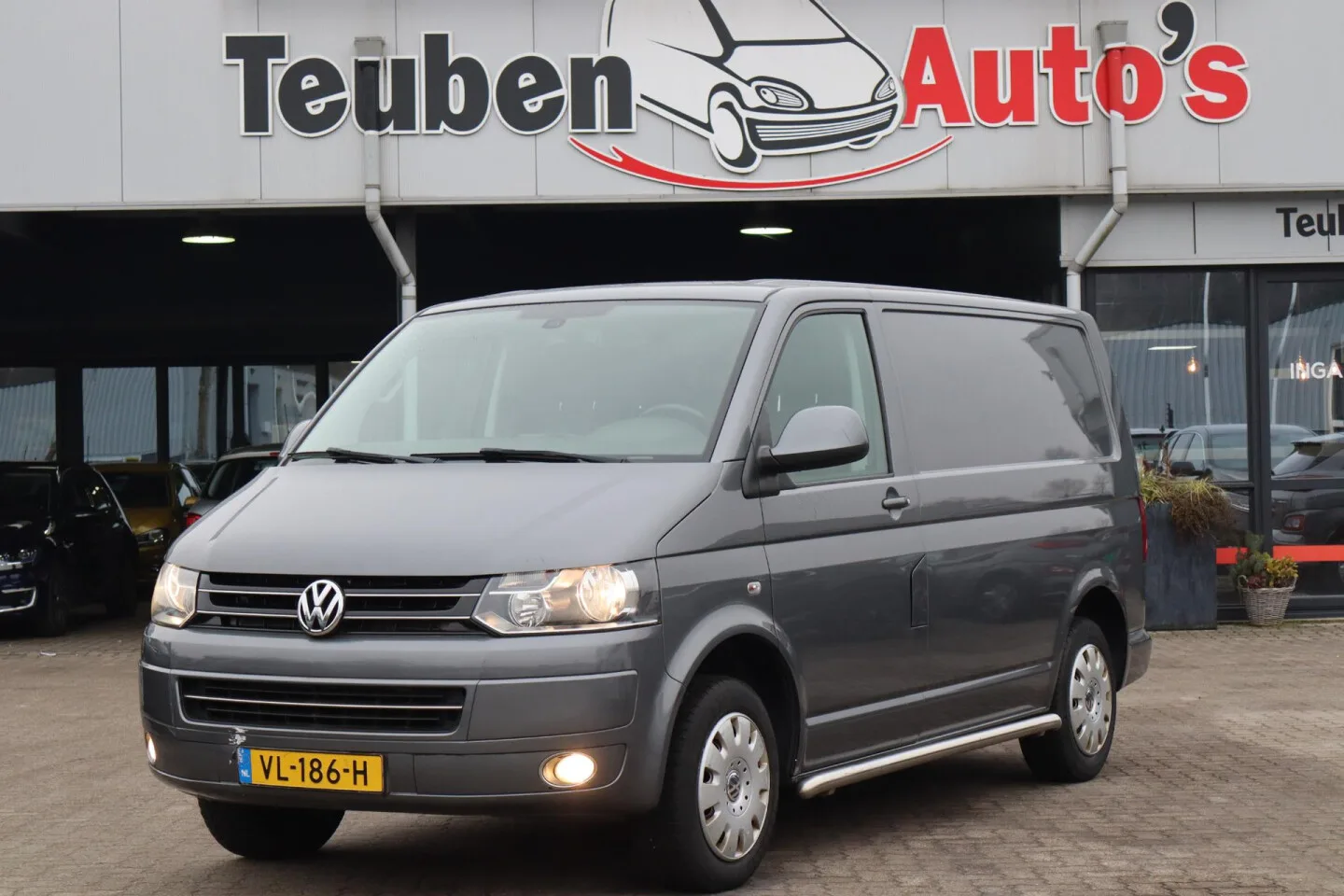 Volkswagen Transporter (2015) — foto 1