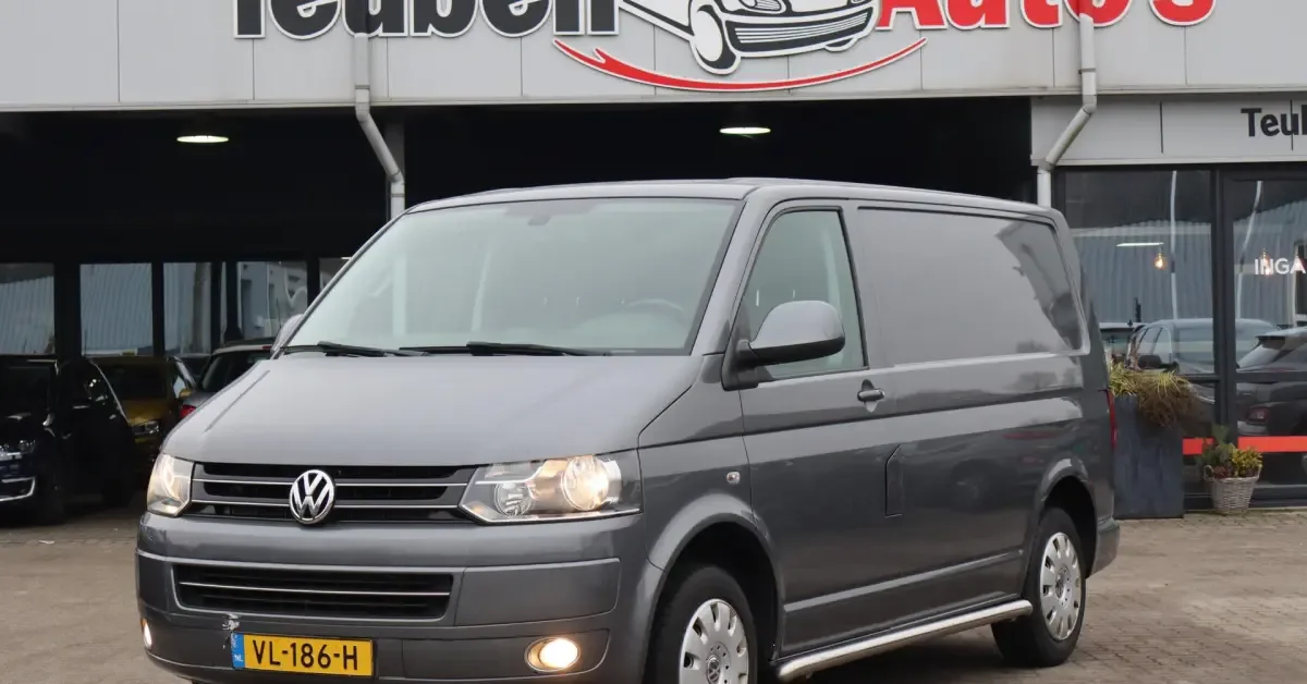 Volkswagen Transporter (2015) — foto 1