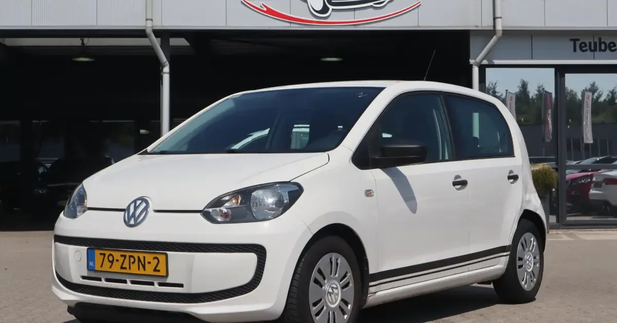 Volkswagen Up! (2013) — foto 1