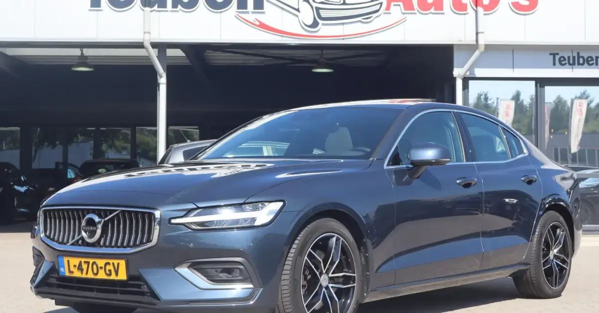 Volvo S60 (2021) — foto 1
