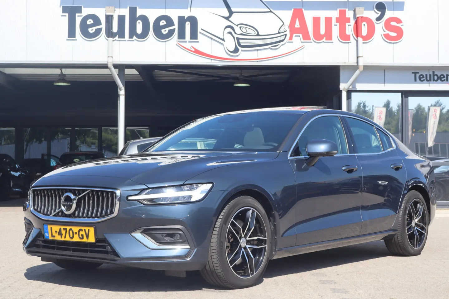 Volvo S60 (2021) — foto 1