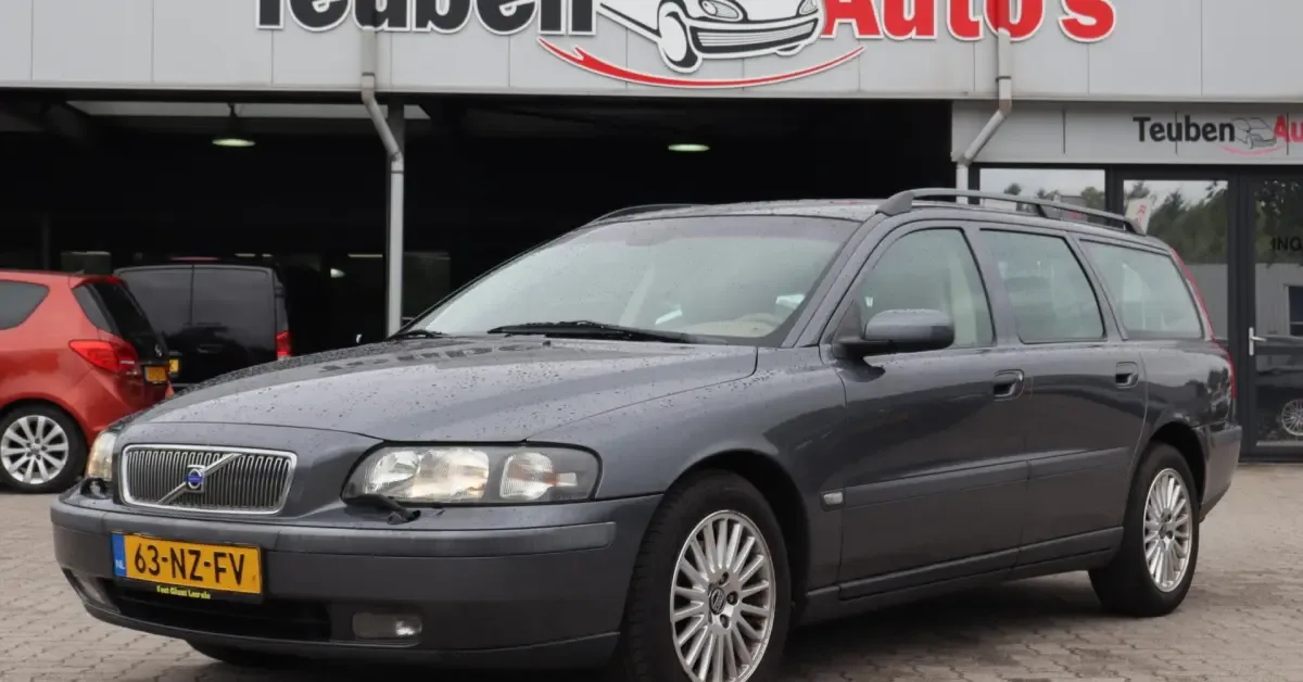 Volvo V70 (2004) — foto 1