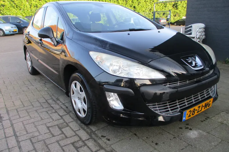 Peugeot 308 (2008)