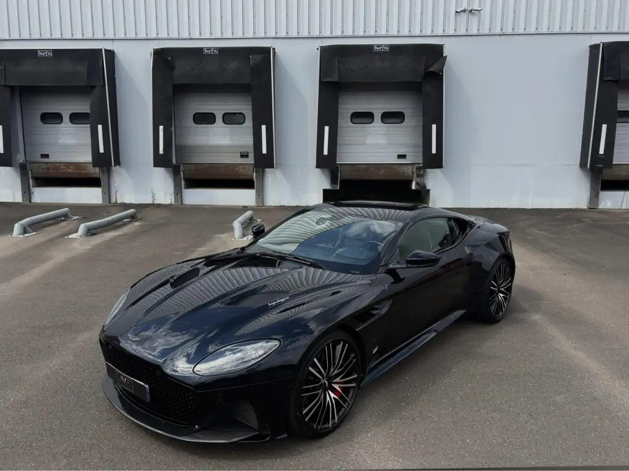 Aston Martin DBS (2019) — foto 1