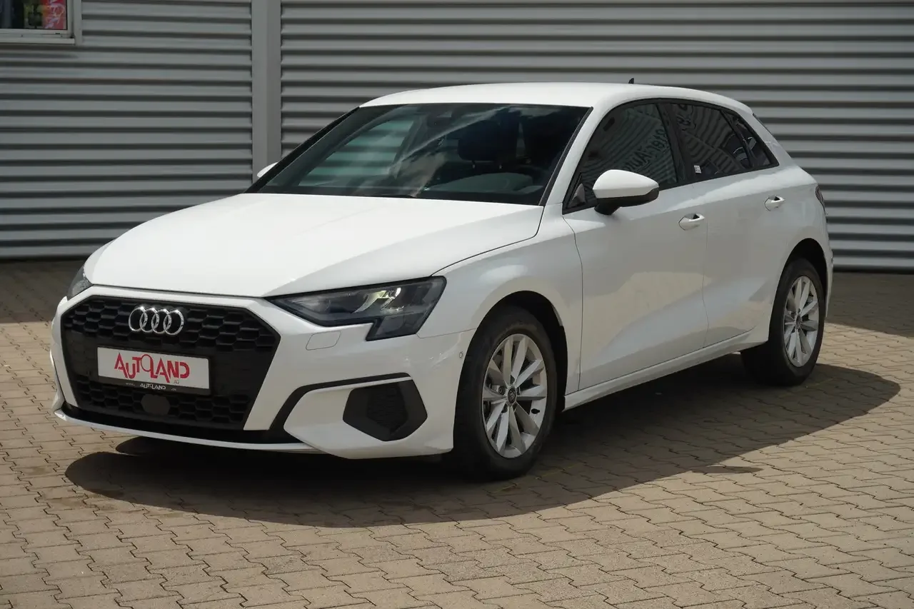 Audi A3 (2023) — foto 1