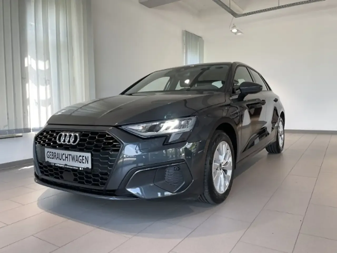 Audi A3 (2023) — foto 1