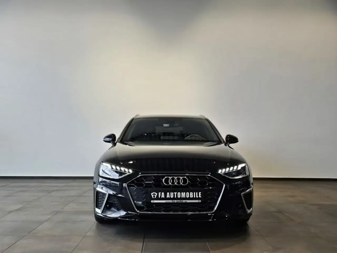 Audi A4 (2023) — foto 1