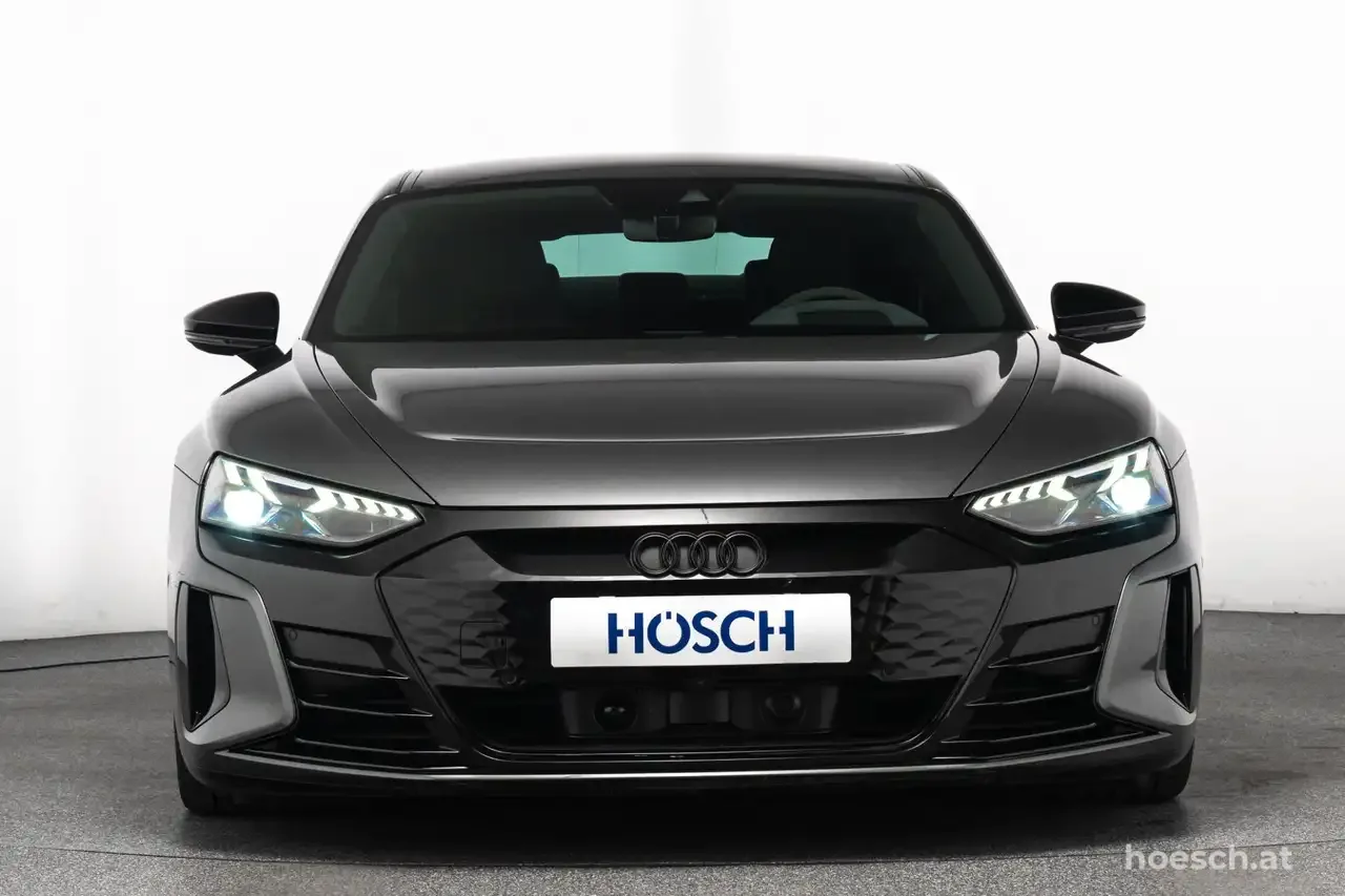Audi e-tron GT (2023) — foto 1