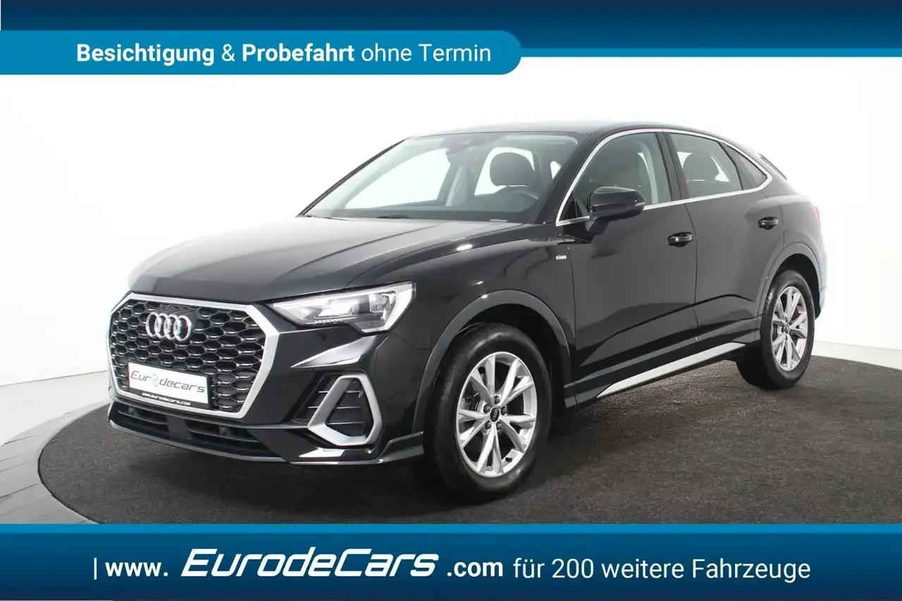 Audi Q3 (2022) — foto 1