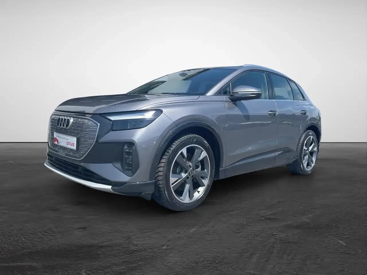 Audi Q4 e-tron (2023) — foto 1