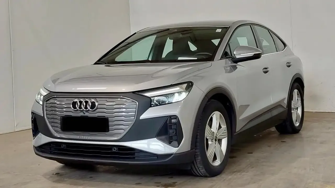 Audi Q4 e-tron (2023) — foto 1