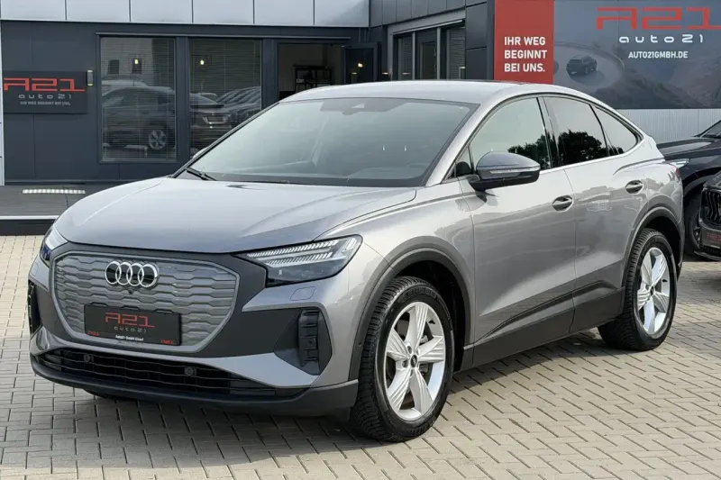 Audi Q4 e-tron (2023)