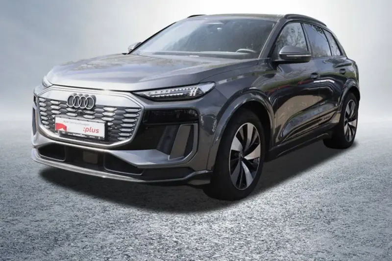 Audi Q6 e-tron (2025)