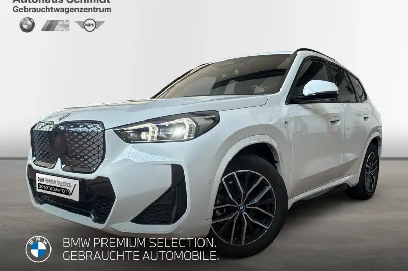 BMW iX1 (2024)