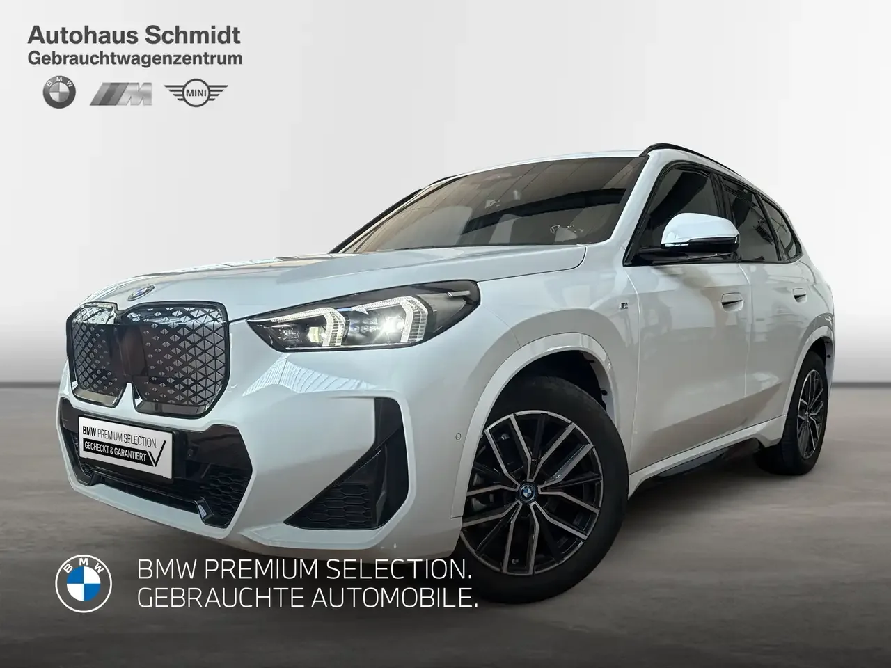 BMW iX1 (2024) — foto 1