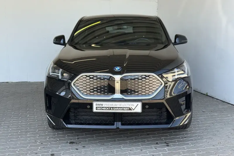 BMW iX2 (2025)