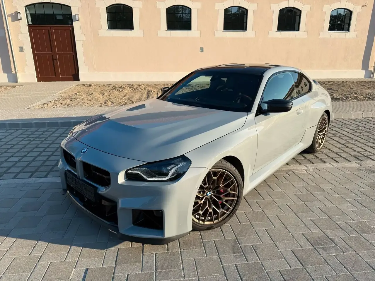 BMW M2 (2026) — foto 1