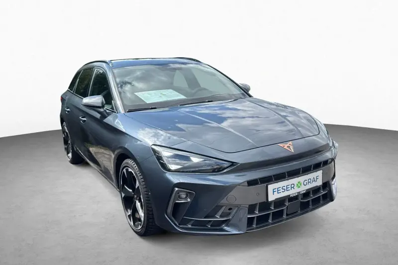 CUPRA Leon (2025)