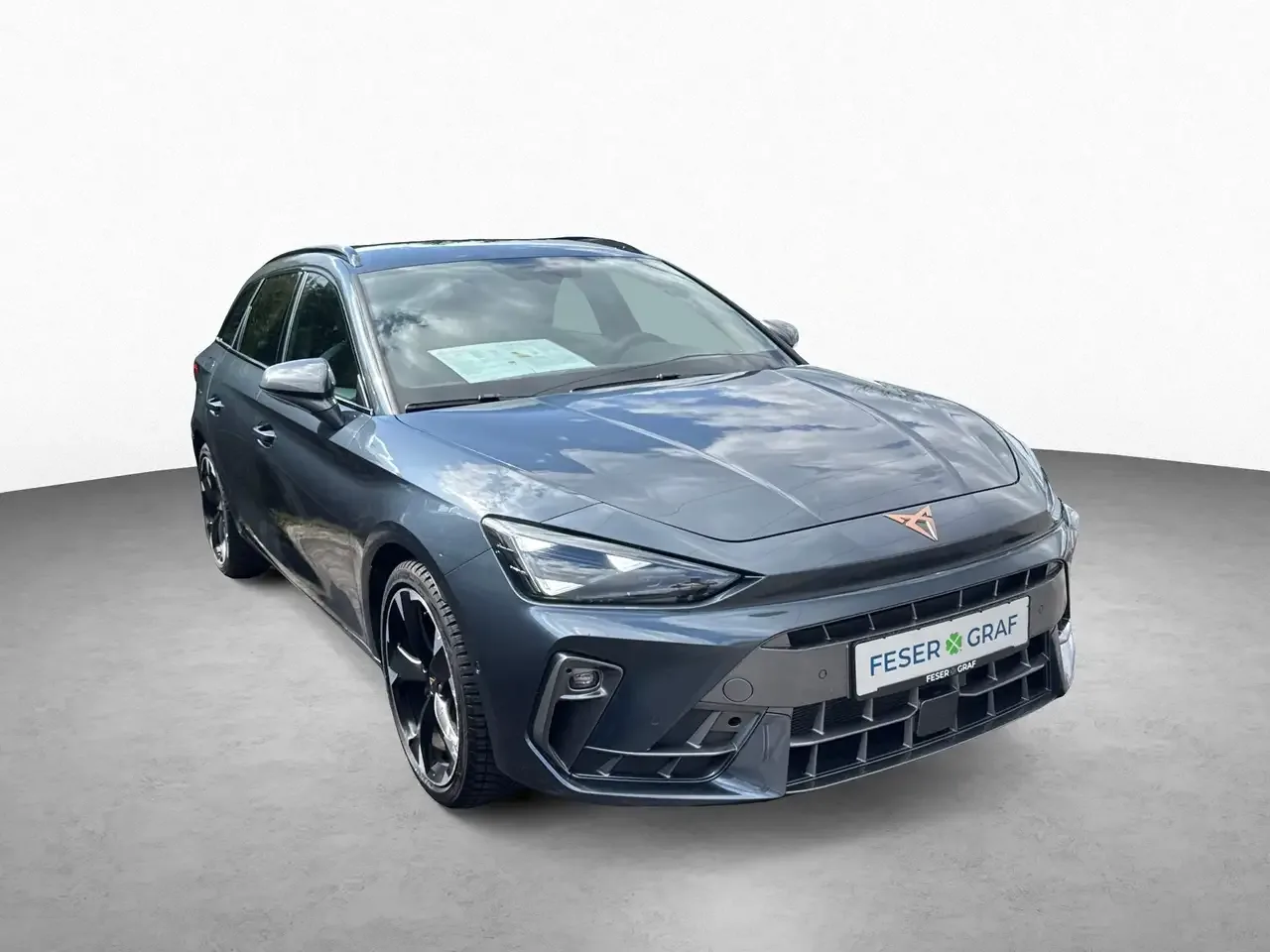 CUPRA Leon (2025) — foto 1