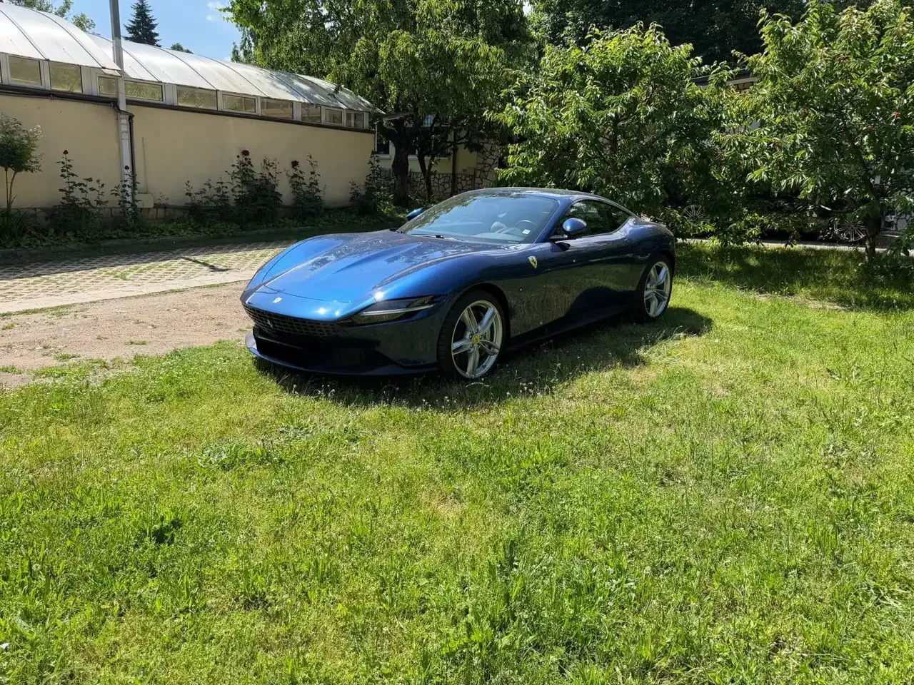 Ferrari Roma (2022) — foto 1