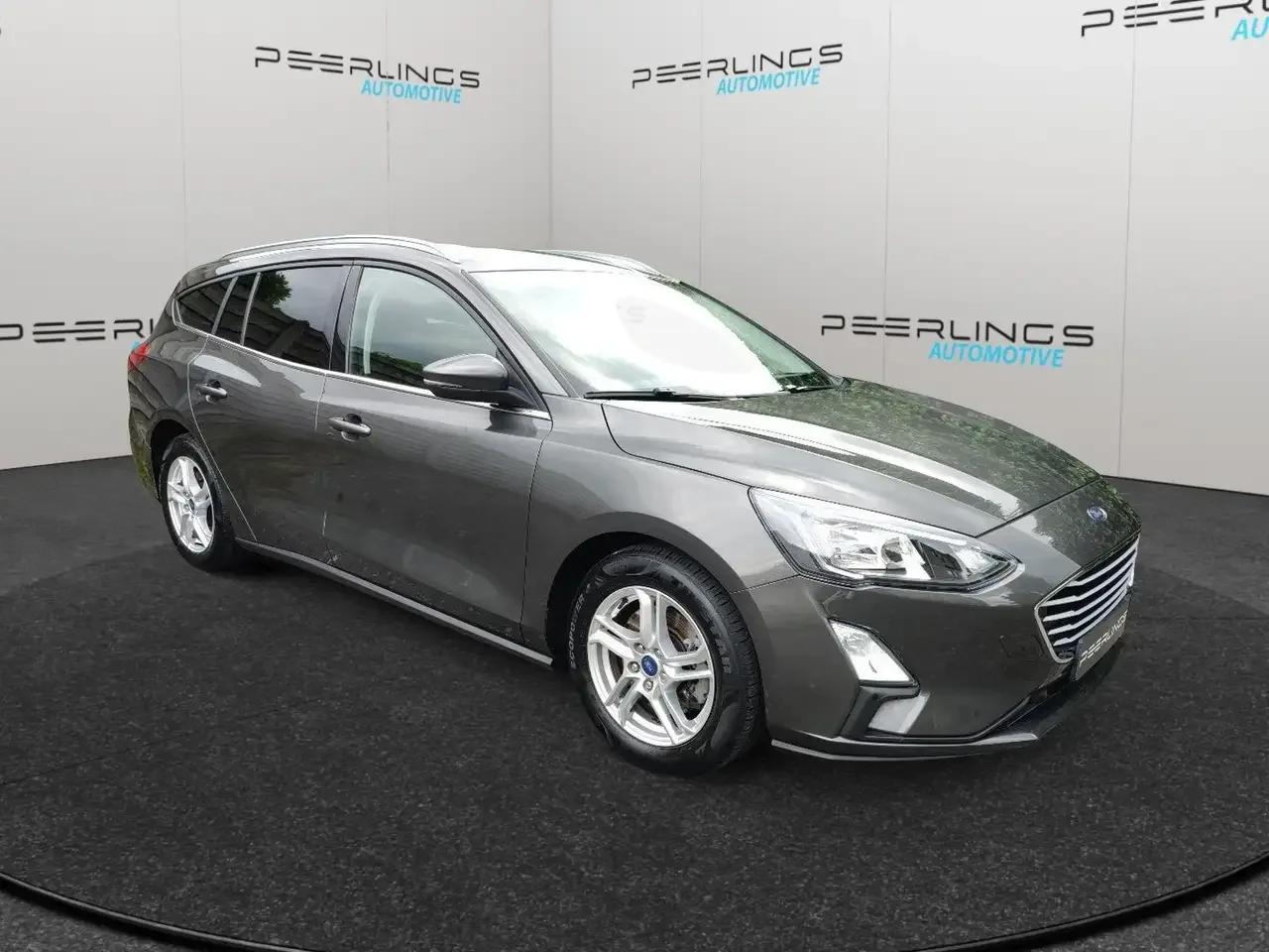 Ford Focus (2022) — foto 1