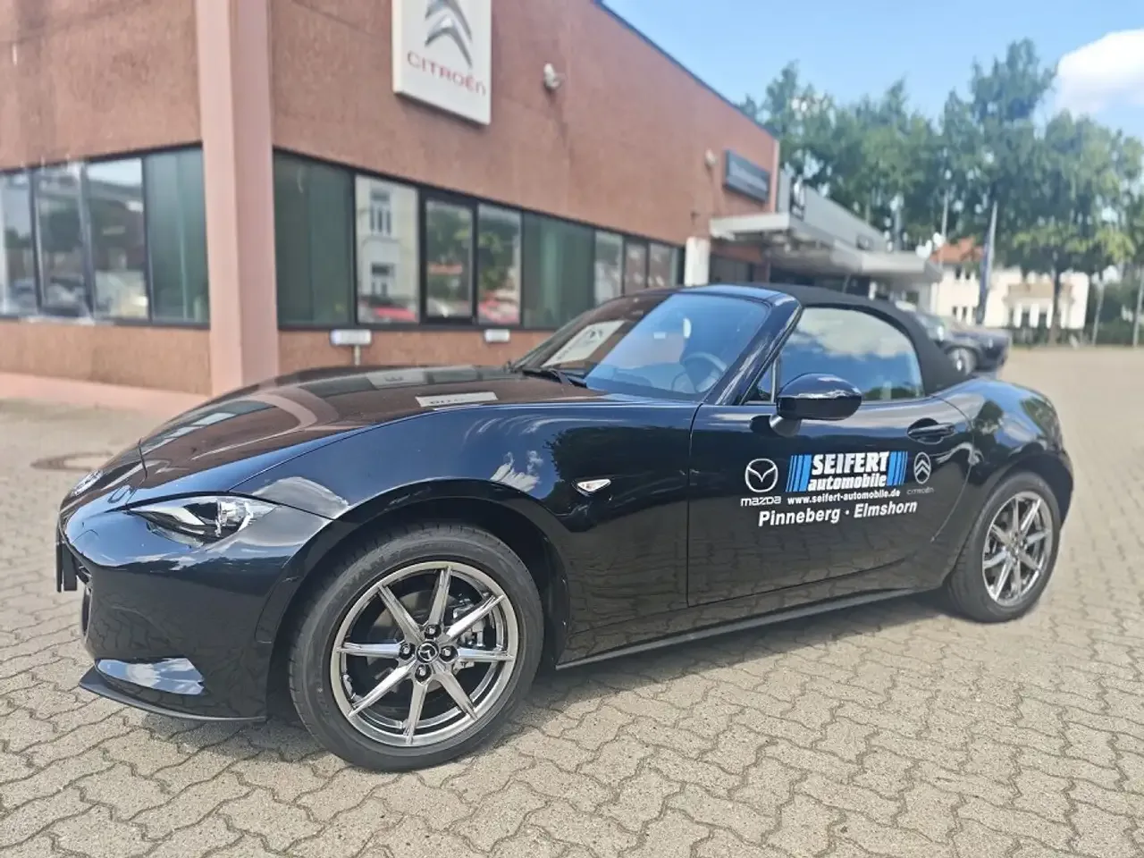 Mazda MX-5 (2025) — foto 1