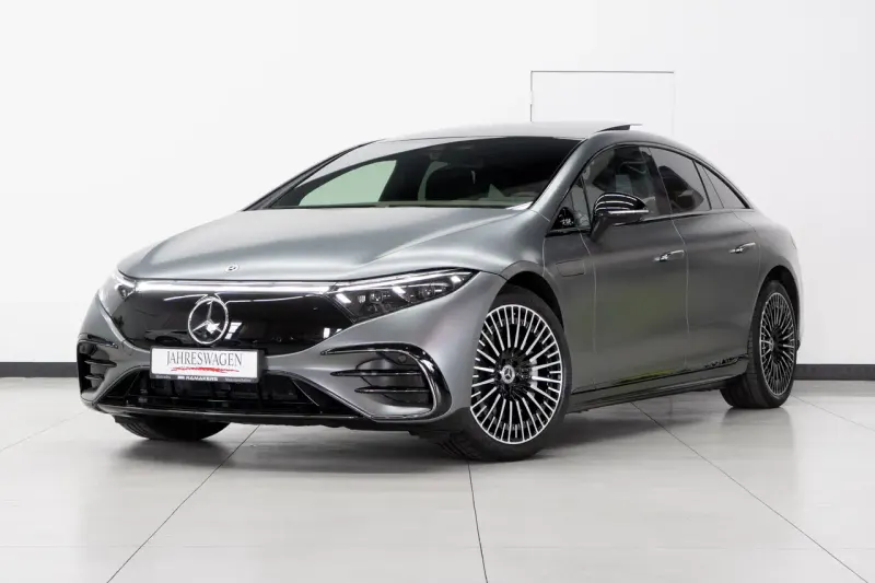 Mercedes-Benz EQS (2023)