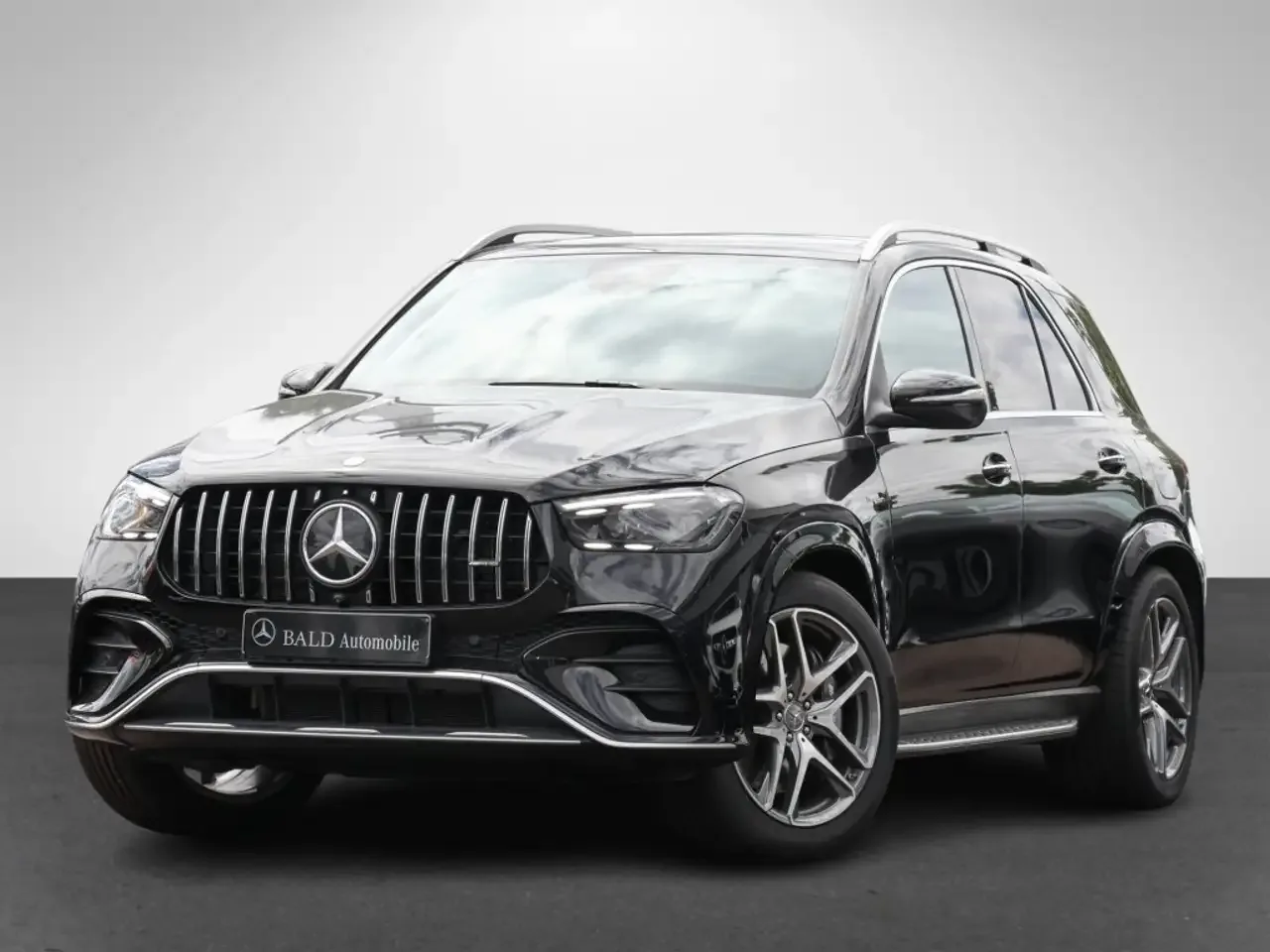 Mercedes-Benz GLE (2025) — foto 1