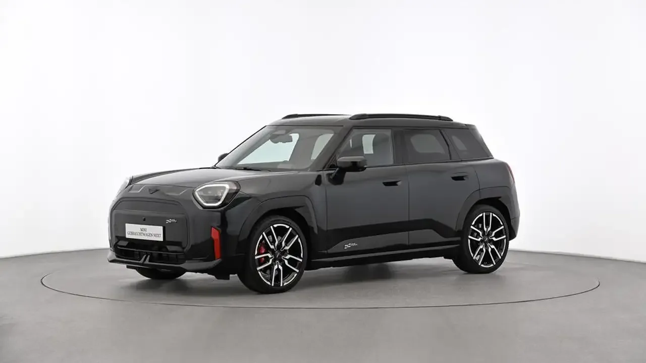 MINI John Cooper Works (2025) — foto 1