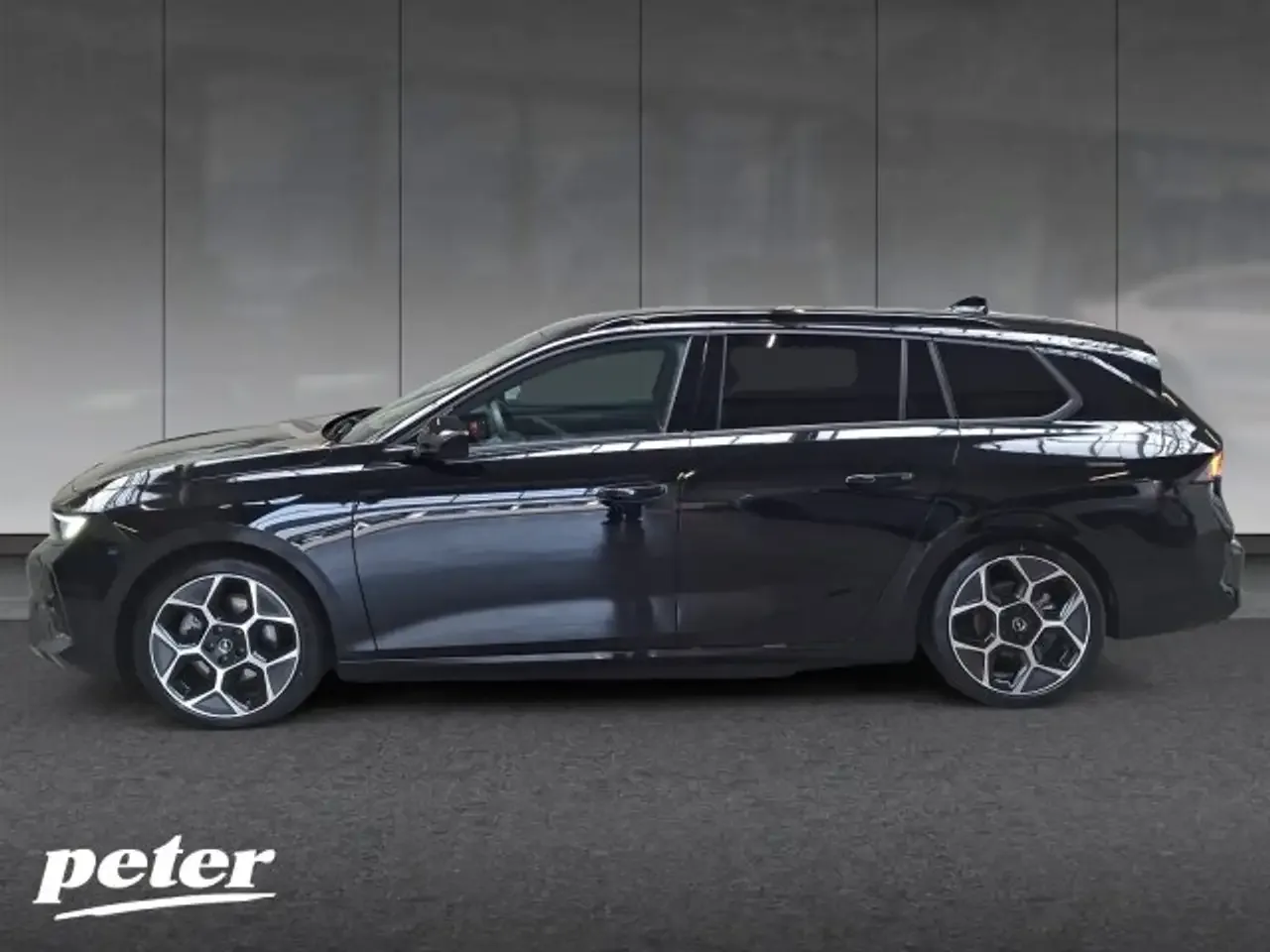 Opel Astra (2024) — foto 1