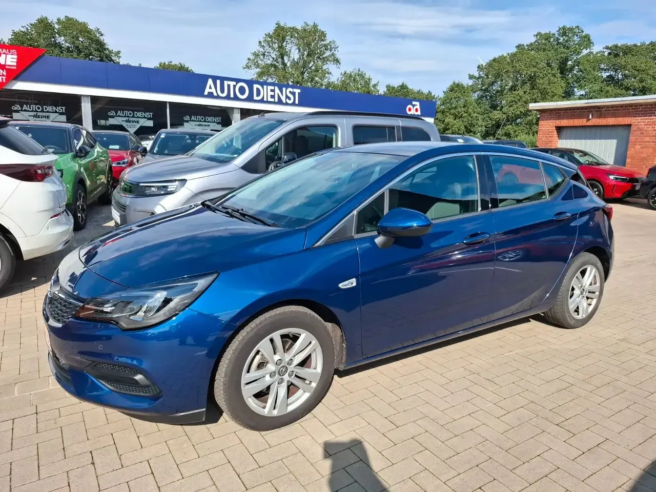 Opel Astra (2020) — foto 1