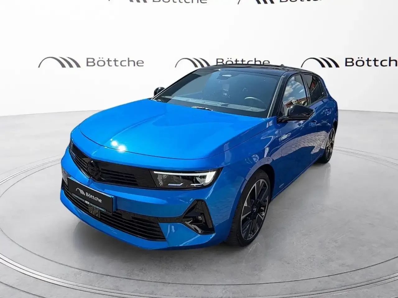 Opel Astra (2023) — foto 1