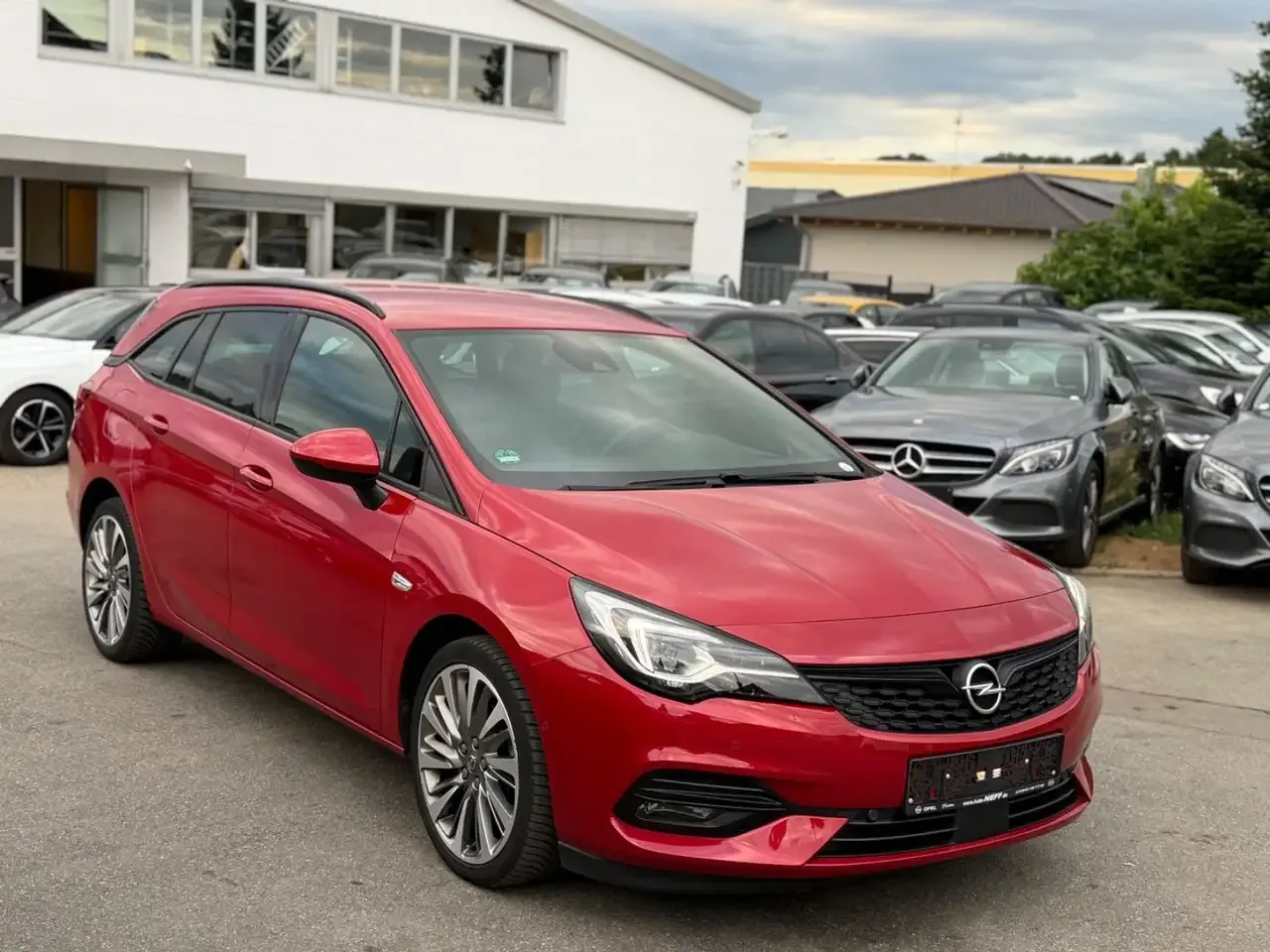 Opel Astra (2019) — foto 1