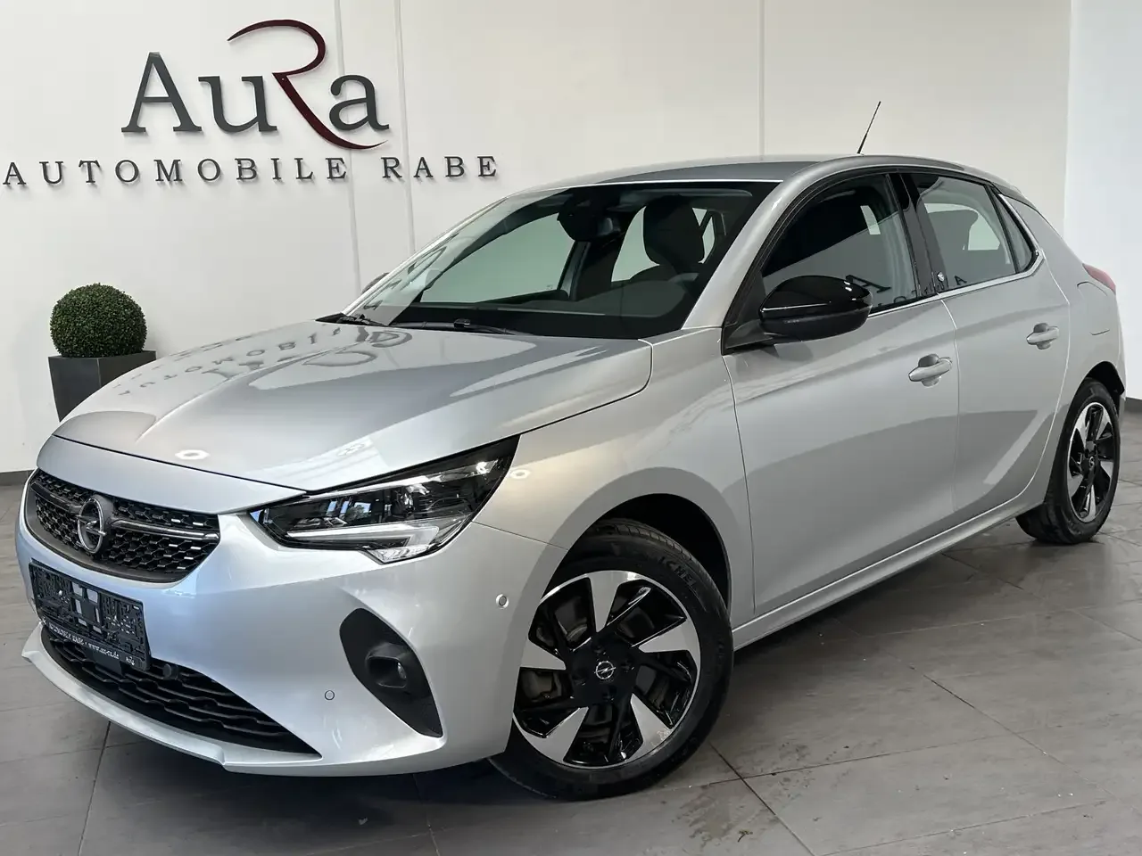 Opel Corsa (2023) — foto 1
