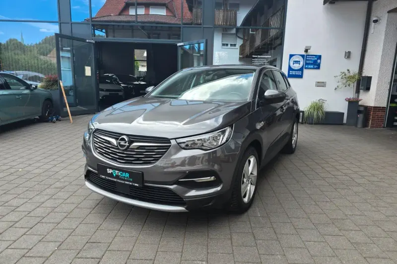 Opel Grandland X (2019)