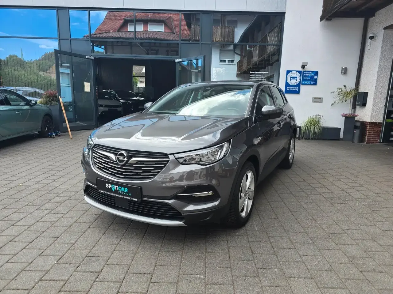 Opel Grandland X (2019) — foto 1