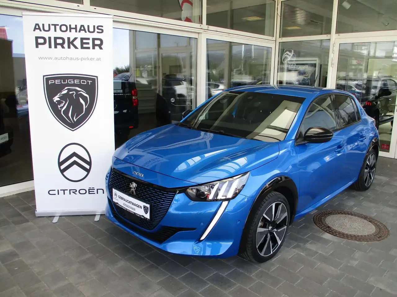 Peugeot 208 (2022) — foto 1