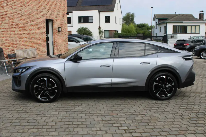 Peugeot 408 (2023)